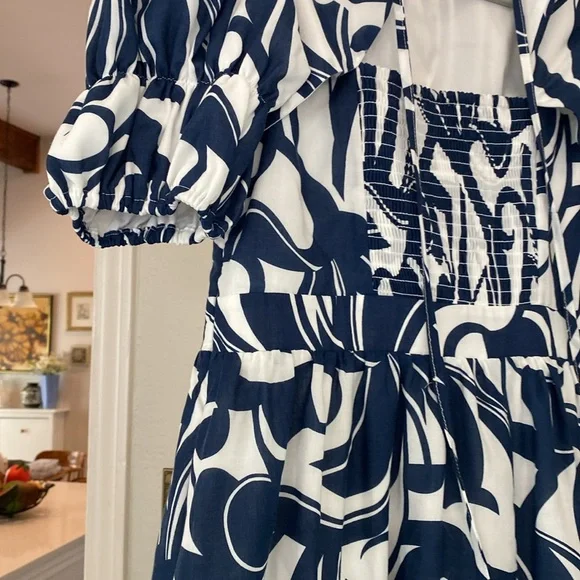 TUCKERNUCK hyacinth house smocked swirl print midi - Picture 9 of 10